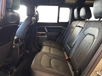 Used Land Rover Defender 2022 for sale - 78984419: Photo