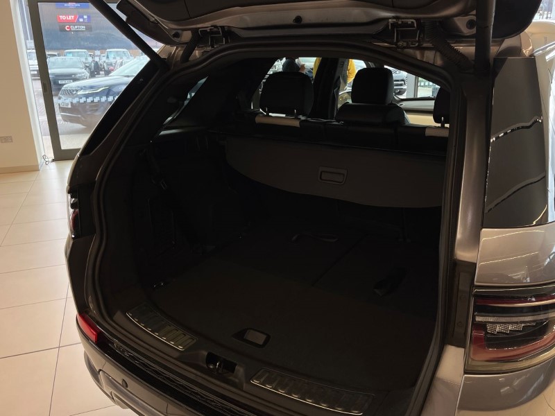 Used Land Rover Discovery Sport 2023 for sale - 76981241: Photo 33