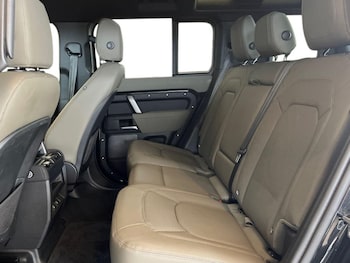 Used Land Rover Defender 2022 for sale - 79487617: Photo