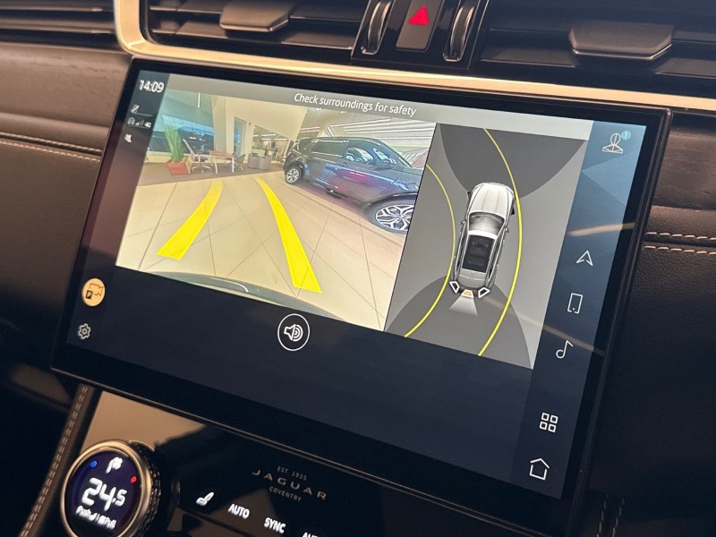 Used Jaguar F-Pace 2022 for sale - 76981354: Photo 12