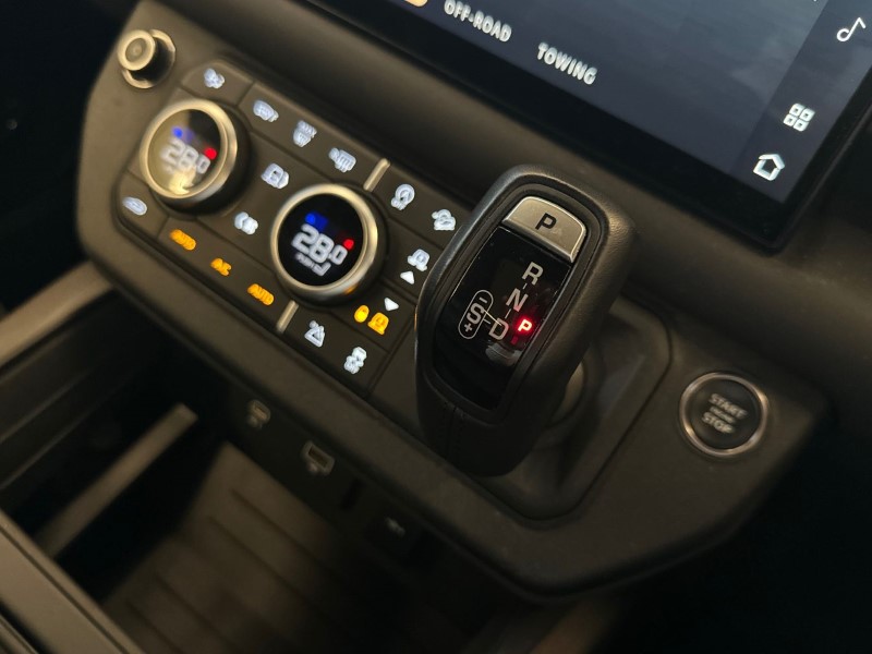 Used Land Rover Defender 2023 for sale - 77300608: Photo 13