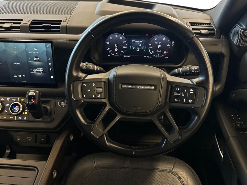 Used Land Rover Defender 2023 for sale - 77300608: Photo 15