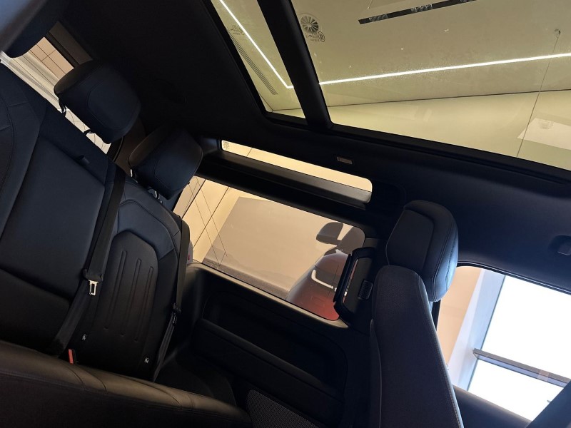 Used Land Rover Defender 2023 for sale - 77300608: Photo 21