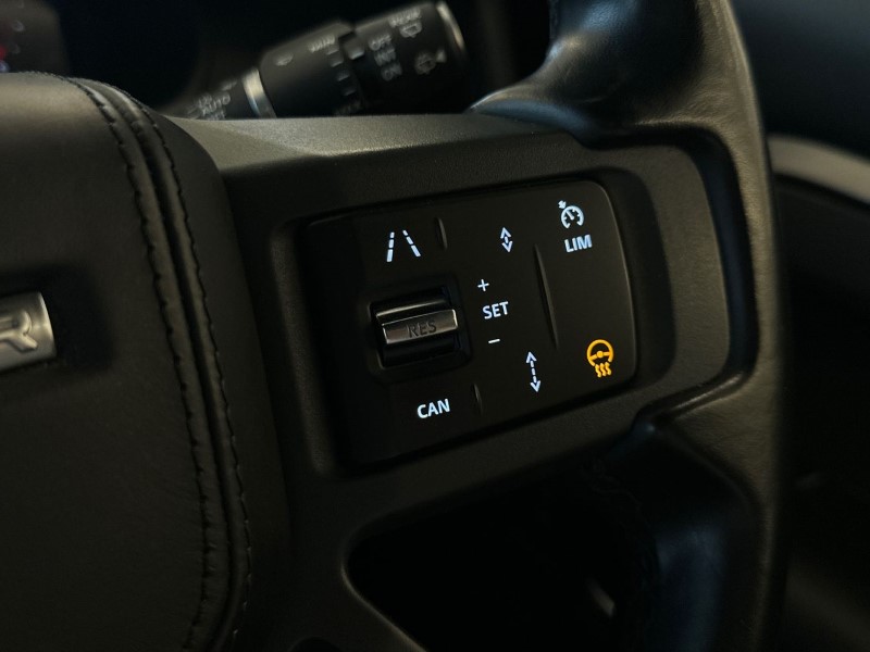 Used Land Rover Defender 2023 for sale - 77300608: Photo 28