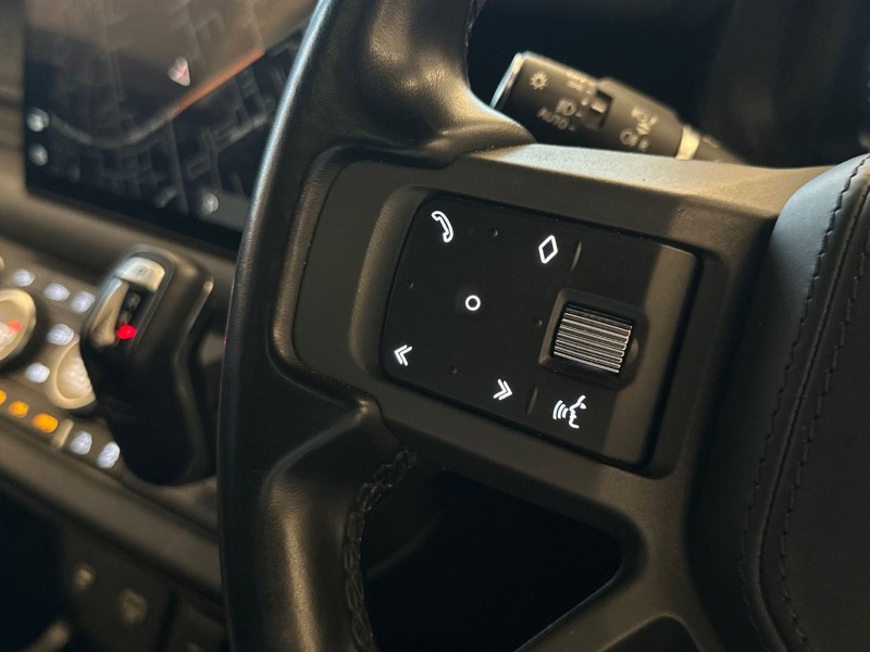 Used Land Rover Defender 2023 for sale - 77300608: Photo 29