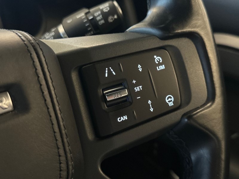 Used Land Rover Defender 2023 for sale - 77300608: Photo 30