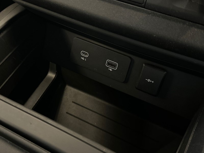 Used Land Rover Defender 2023 for sale - 77300608: Photo 36