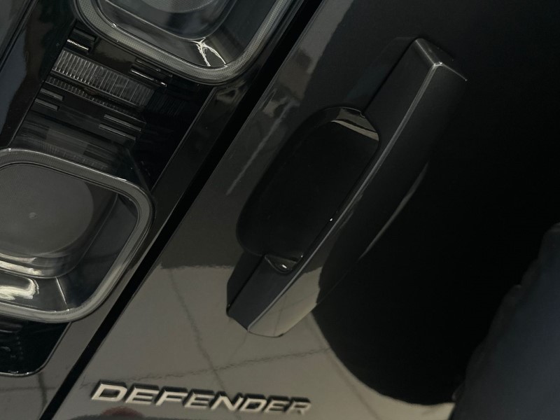 Used Land Rover Defender 2023 for sale - 77300608: Photo 41