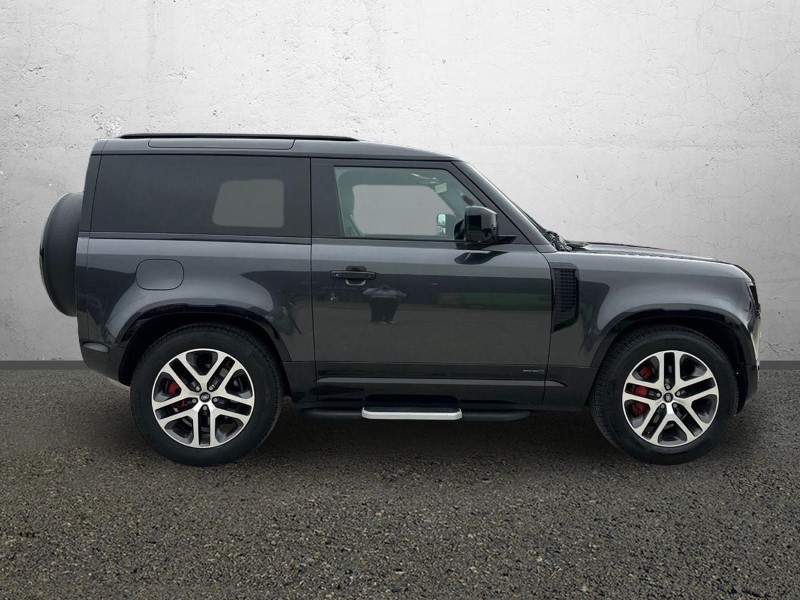 Used Land Rover Defender 2023 for sale - 77300608: Photo 5