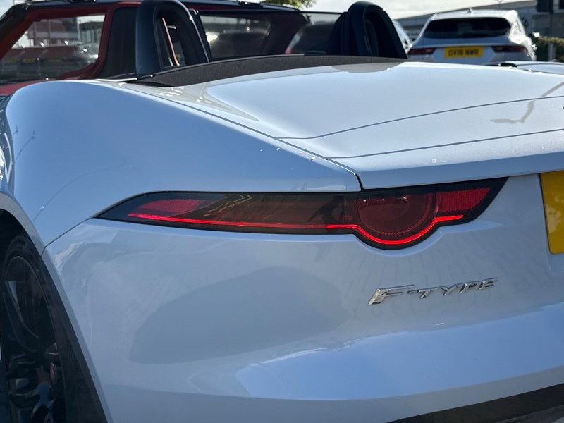 Used Jaguar F-Type 2018 for sale - 76980818: Photo 19