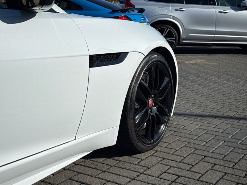 Used Jaguar F-Type 2018 for sale - 76980818: Photo 20