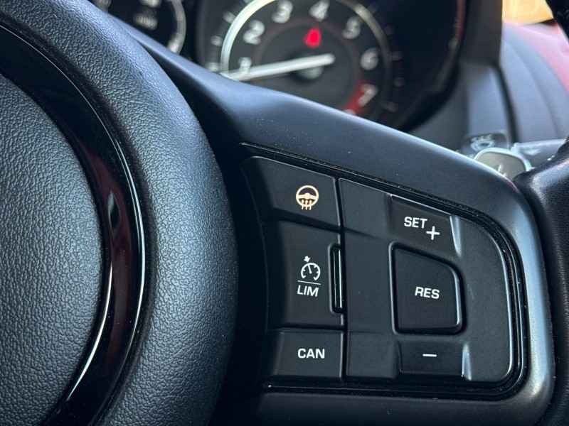 Used Jaguar F-Type 2018 for sale - 76980818: Photo 26