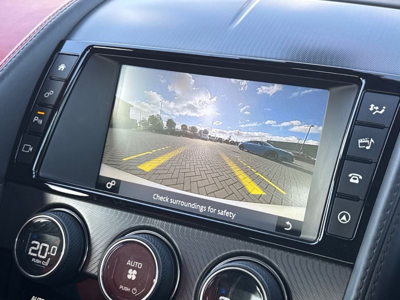 Used Jaguar F-Type 2018 for sale - 76980818: Photo 31