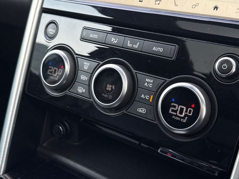 Used Land Rover Discovery 2019 for sale - 77803995: Photo 32