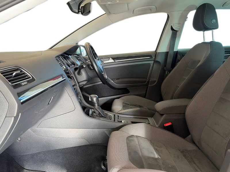 Used Volkswagen Golf 2020 for sale - 77005477: Photo 3