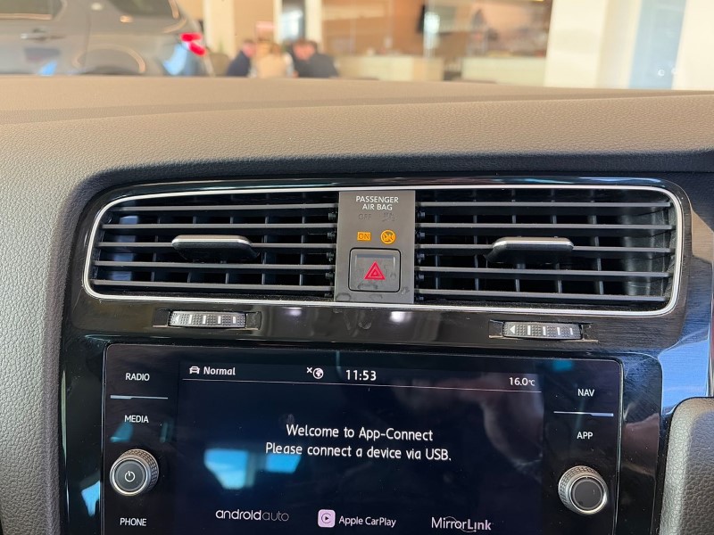 Used Volkswagen Golf 2020 for sale - 77005477: Photo 37