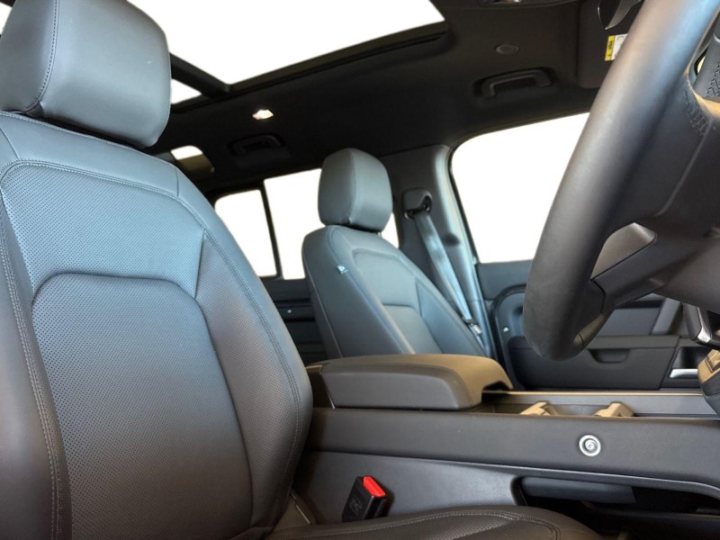 Used Land Rover Defender 2025 for sale - 77742705: Photo 26