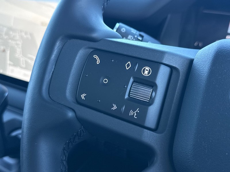 Used Land Rover Defender 2025 for sale - 77742705: Photo 28