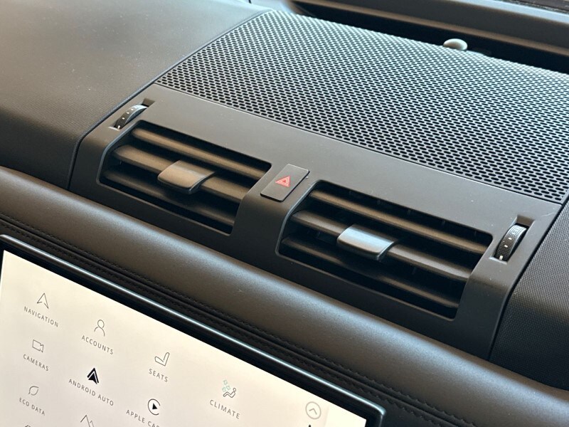 Used Land Rover Defender 2025 for sale - 77742705: Photo 34