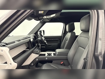 Used Land Rover Defender 2025 for sale - 79616966: Photo