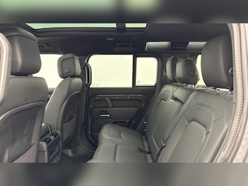 Used Land Rover Defender 2025 for sale - 79616966: Photo
