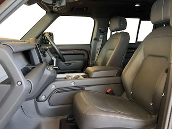 Used Land Rover Defender 2025 for sale - 78014773: Photo