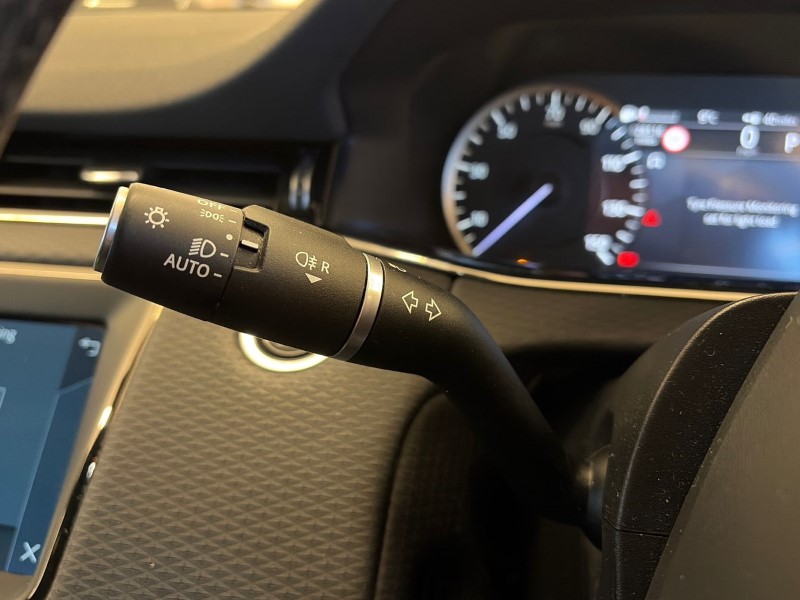 Used Land Rover Range Rover Evoque 2022 for sale - 76982412: Photo 25