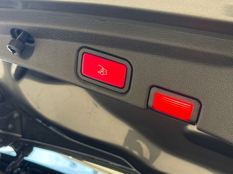 Used Mercedes-Benz E Class 2021 for sale - 76981823: Photo 38