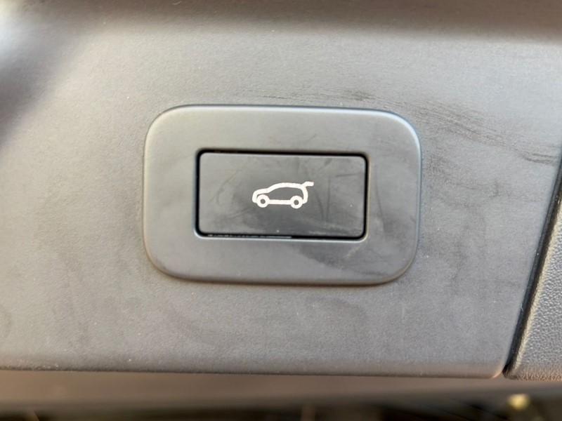 Used Land Rover Range Rover Velar 2023 for sale - 76981731: Photo 44