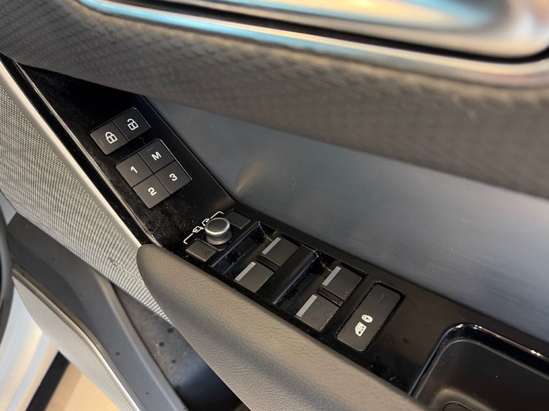 Used Land Rover Range Rover Velar 2021 for sale - 76981061: Photo 24