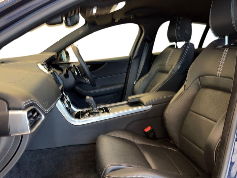 Used Jaguar XE 2023 for sale - 77381100: Photo 3