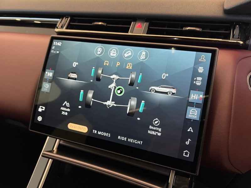 Used Land Rover Range Rover Velar 2024 for sale - 77375943: Photo 40