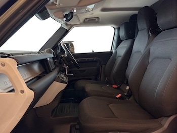 Used Land Rover Defender 2023 for sale - 78791792: Photo