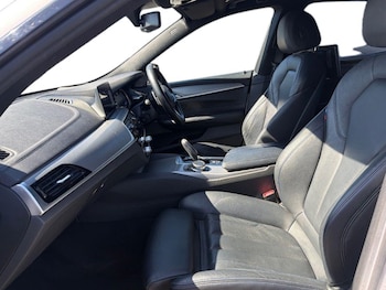 Used BMW 6 Series 2018 for sale - 78442455: Photo