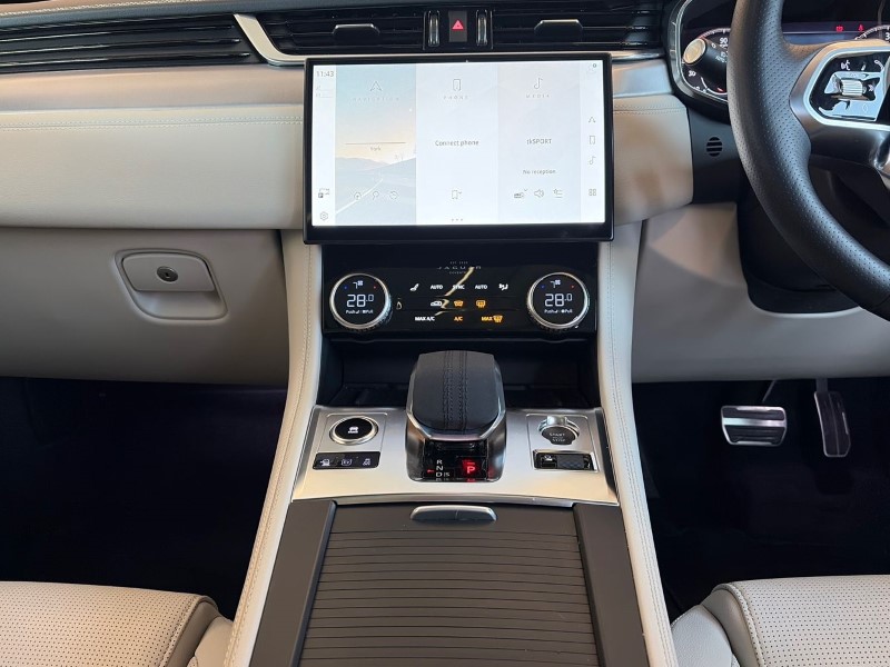 Used Jaguar F-Pace 2022 for sale - 77353885: Photo 14