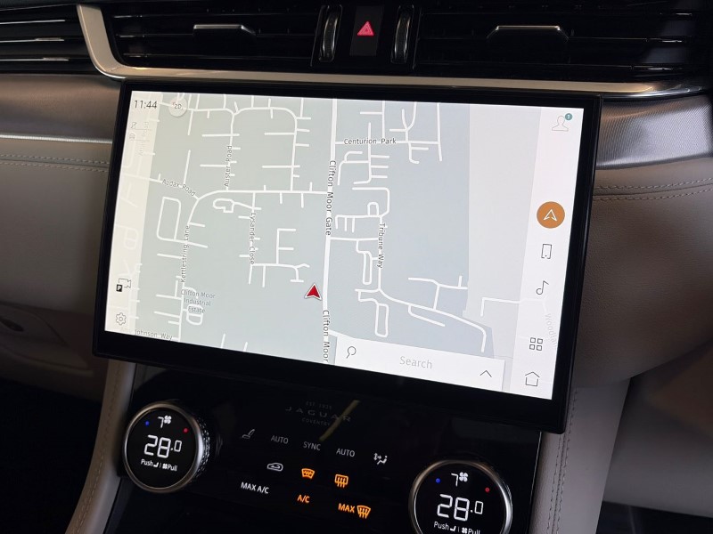 Used Jaguar F-Pace 2022 for sale - 77353885: Photo 31