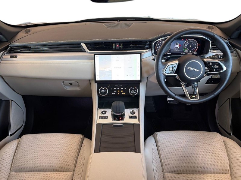 Used Jaguar F-Pace 2022 for sale - 77353885: Photo 9