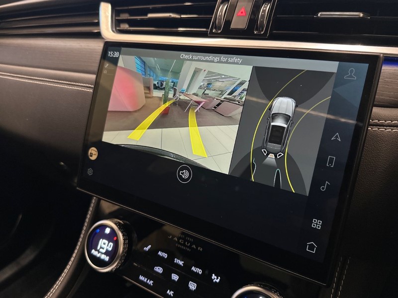 Used Jaguar F-Pace 2023 for sale - 77179635: Photo 12