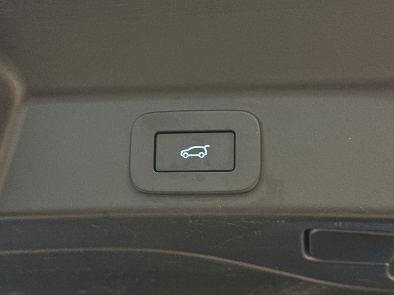 Used Jaguar F-Pace 2023 for sale - 77179635: Photo 41