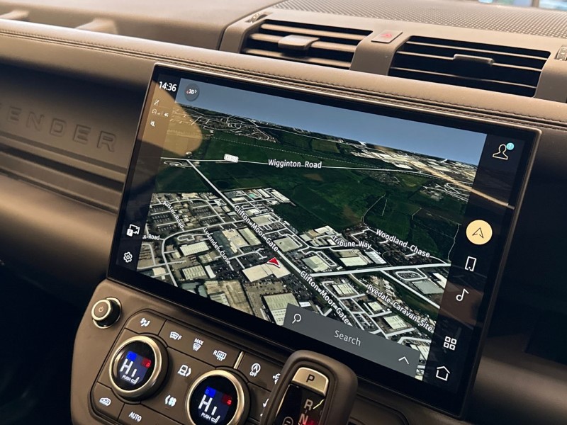 Used Land Rover Defender 2025 for sale - 77179610: Photo 11