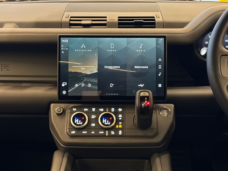 Used Land Rover Defender 2025 for sale - 77179610: Photo 14