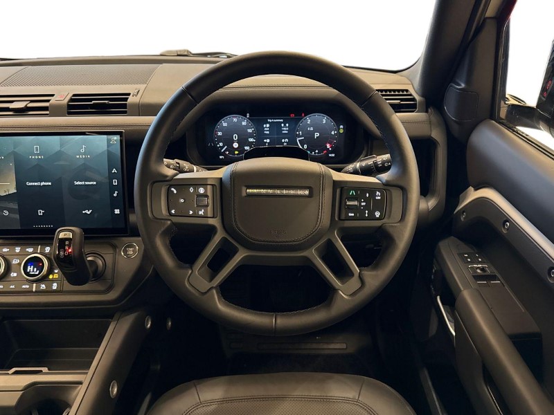 Used Land Rover Defender 2025 for sale - 77179610: Photo 15