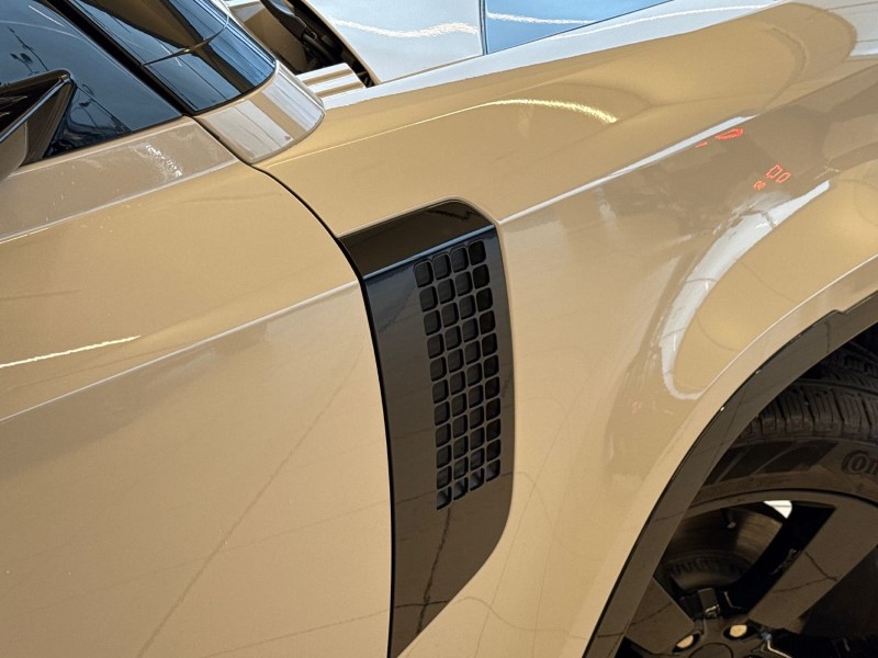 Used Land Rover Defender 2025 for sale - 77179610: Photo 20