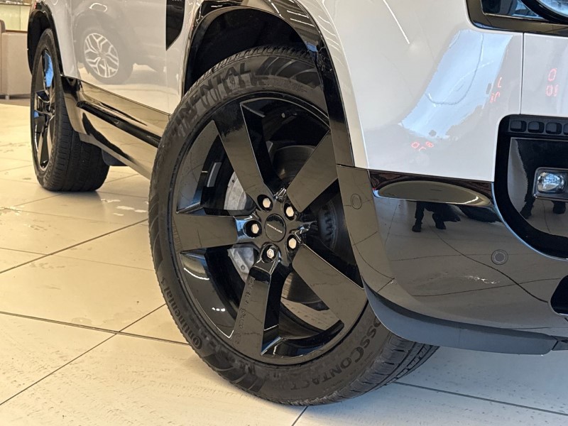 Used Land Rover Defender 2025 for sale - 77179610: Photo 42