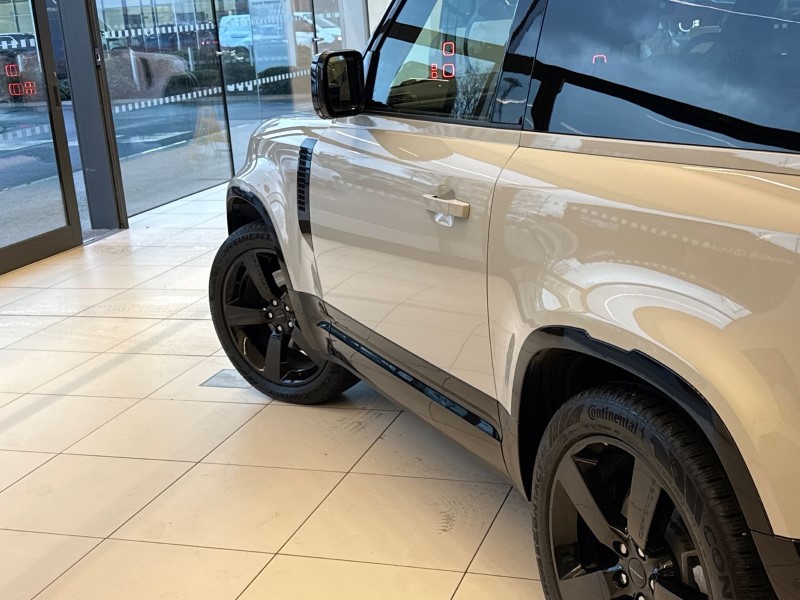 Used Land Rover Defender 2025 for sale - 77179610: Photo 53