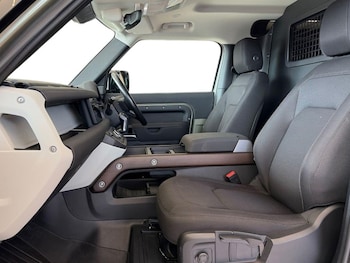 Used Land Rover Defender 2023 for sale - 79433671: Photo