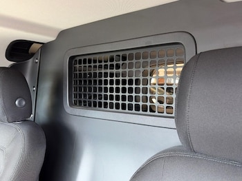 Used Land Rover Defender 2023 for sale - 79433671: Photo