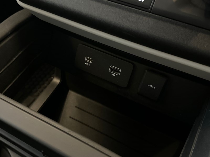 Used Land Rover Defender 2022 for sale - 77258393: Photo 34