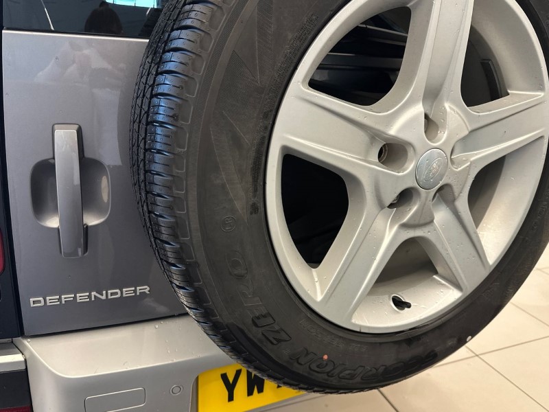 Used Land Rover Defender 2022 for sale - 77258393: Photo 43