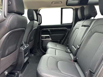 Used Land Rover Defender 2022 for sale - 77258393: Photo